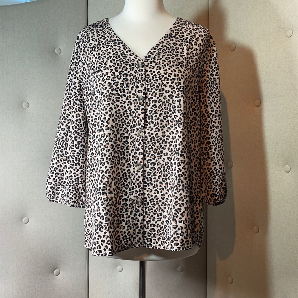 Maurices animal print blouse NWT